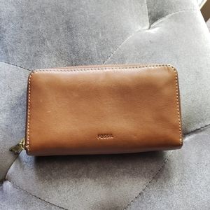 Fossil wallet